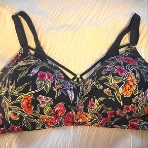 Torrid cross bra 38DD